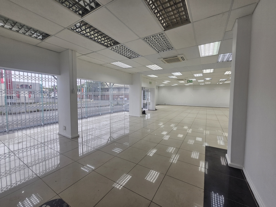 To Let commercial Property for Rent in Vincent Eastern Cape